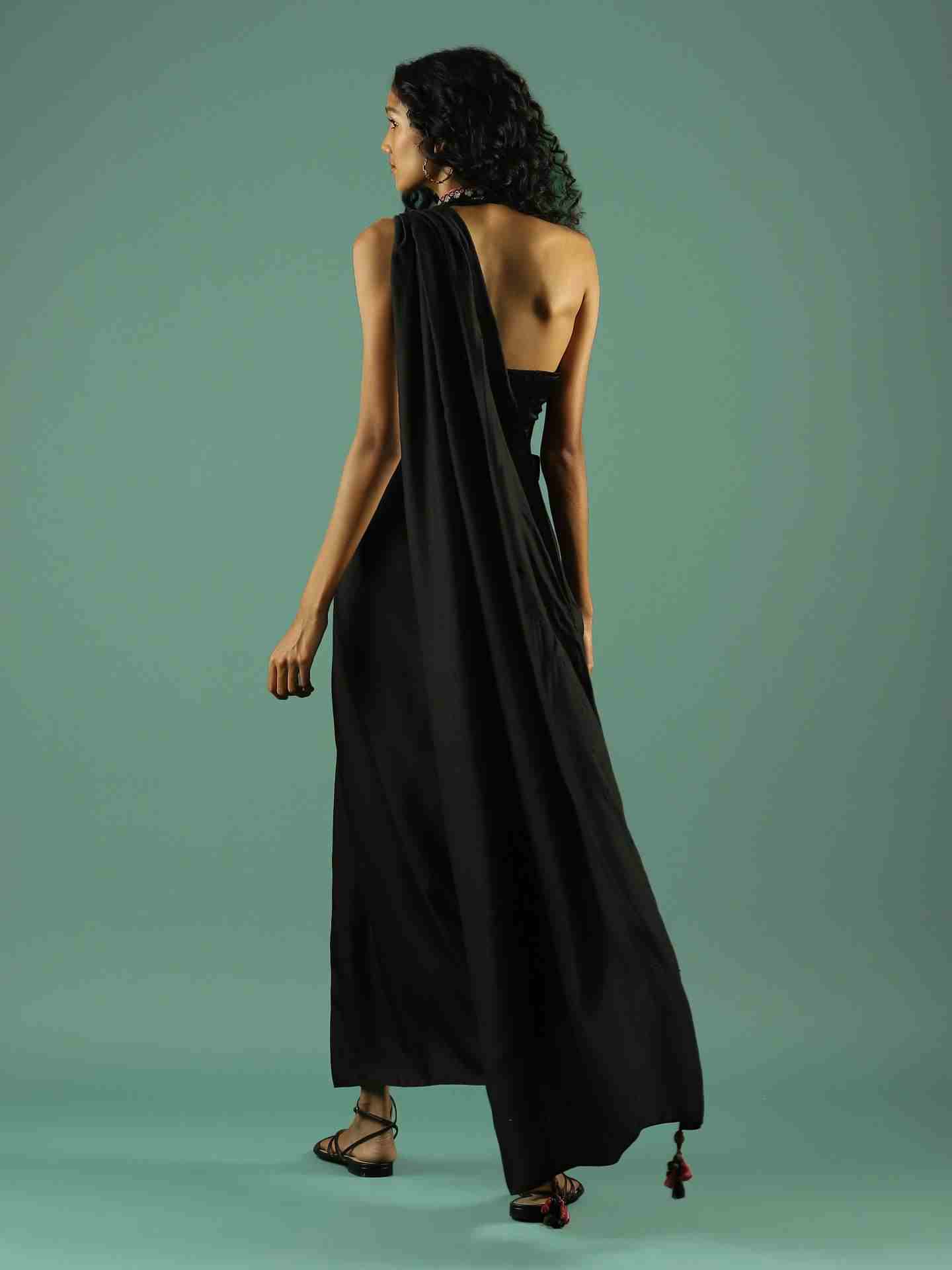 Black Aabirah Pre-Draped Saree