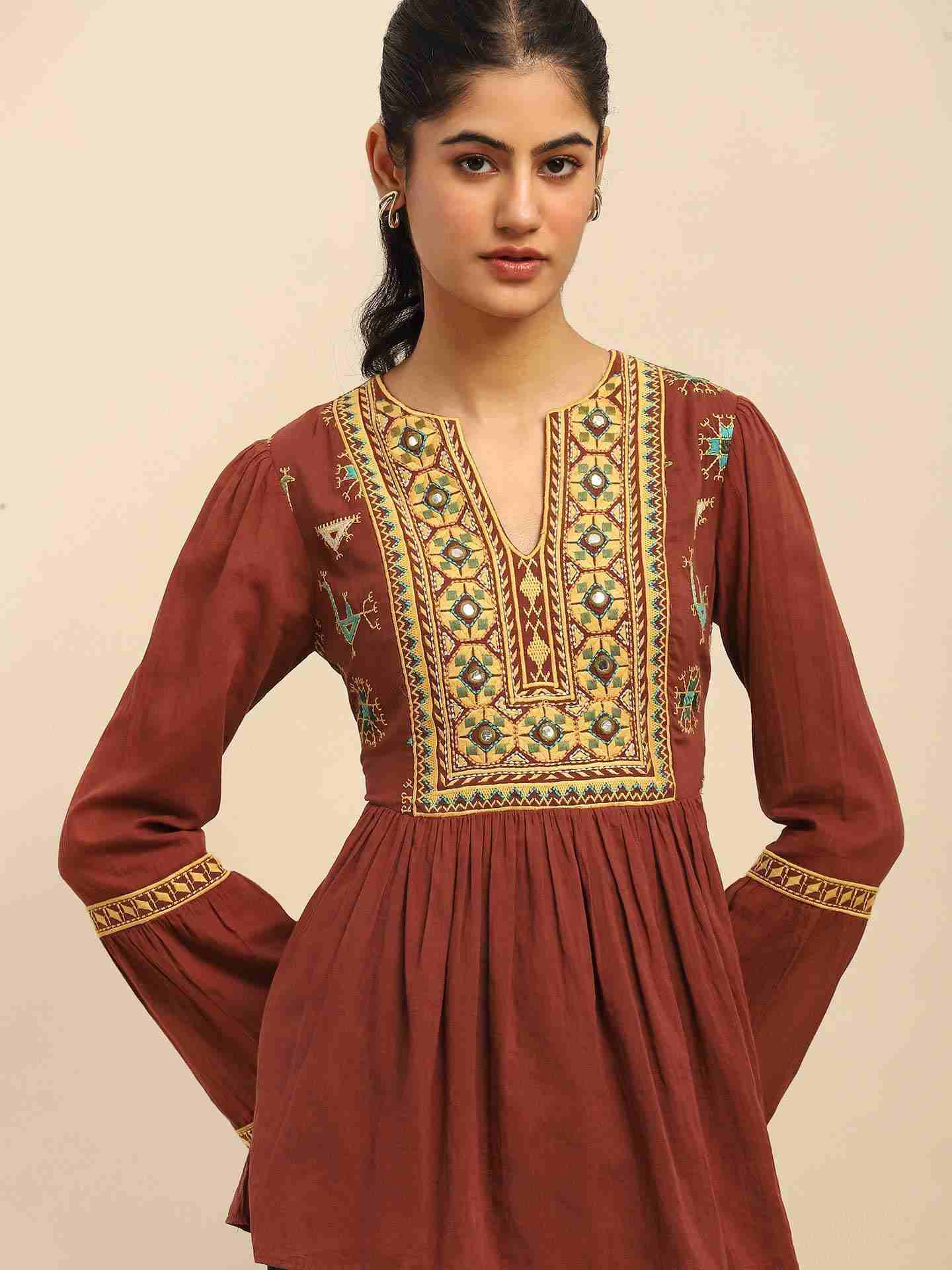 Brown Indira Kurti