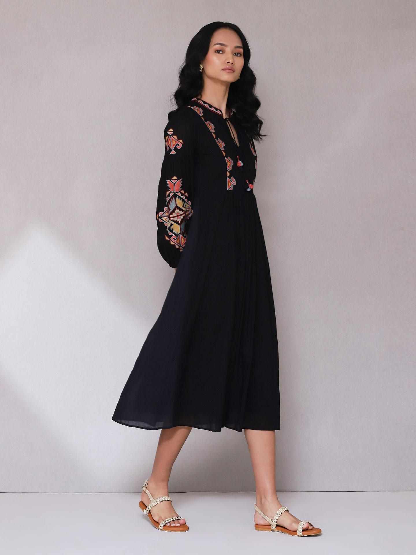 Black Zest Solid Long Dress