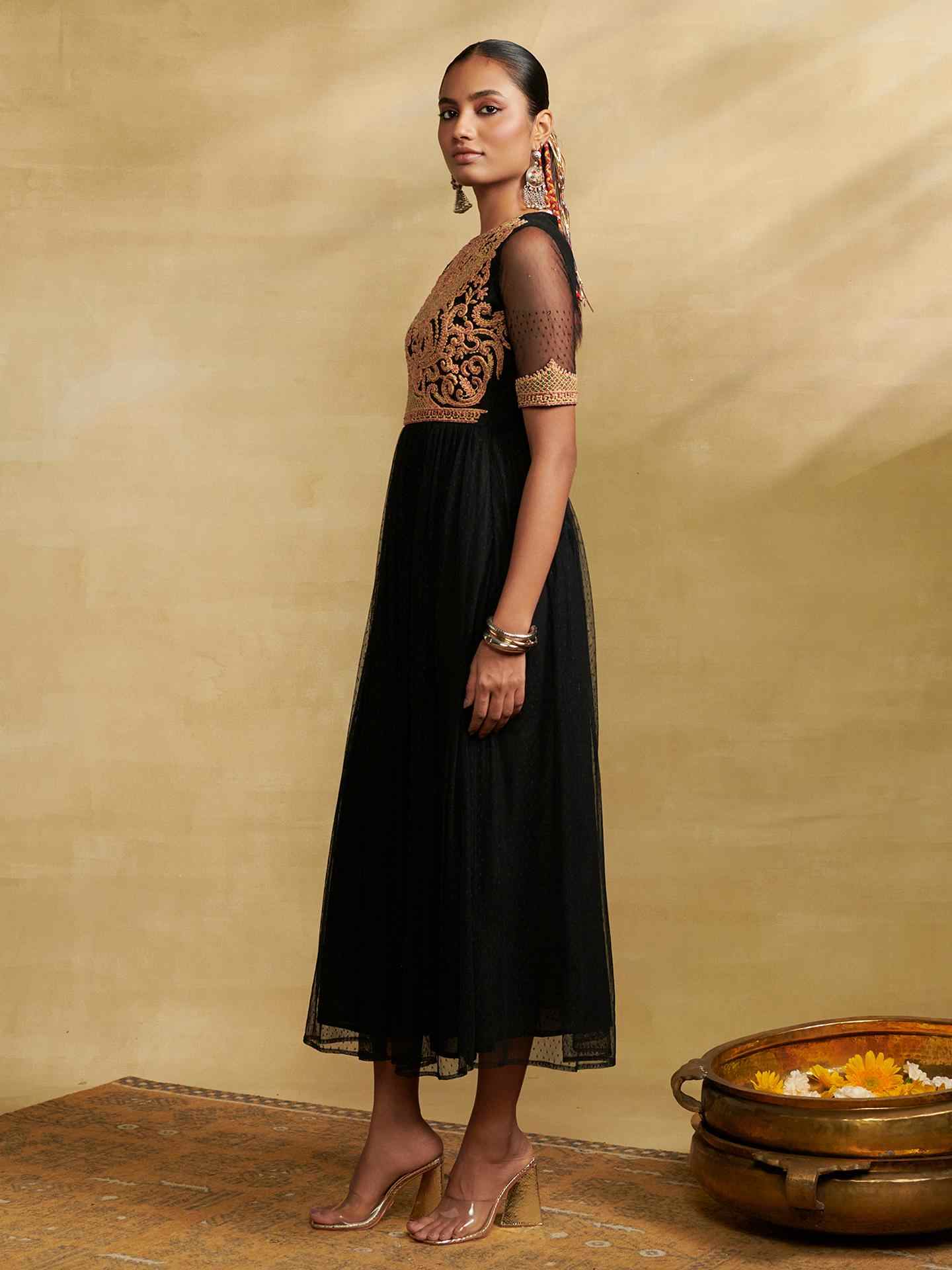 Black Moonflower Solid Long Dress