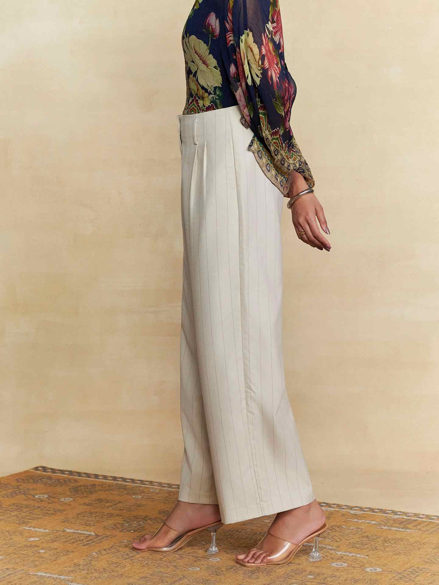Off White Wide Leg Pant