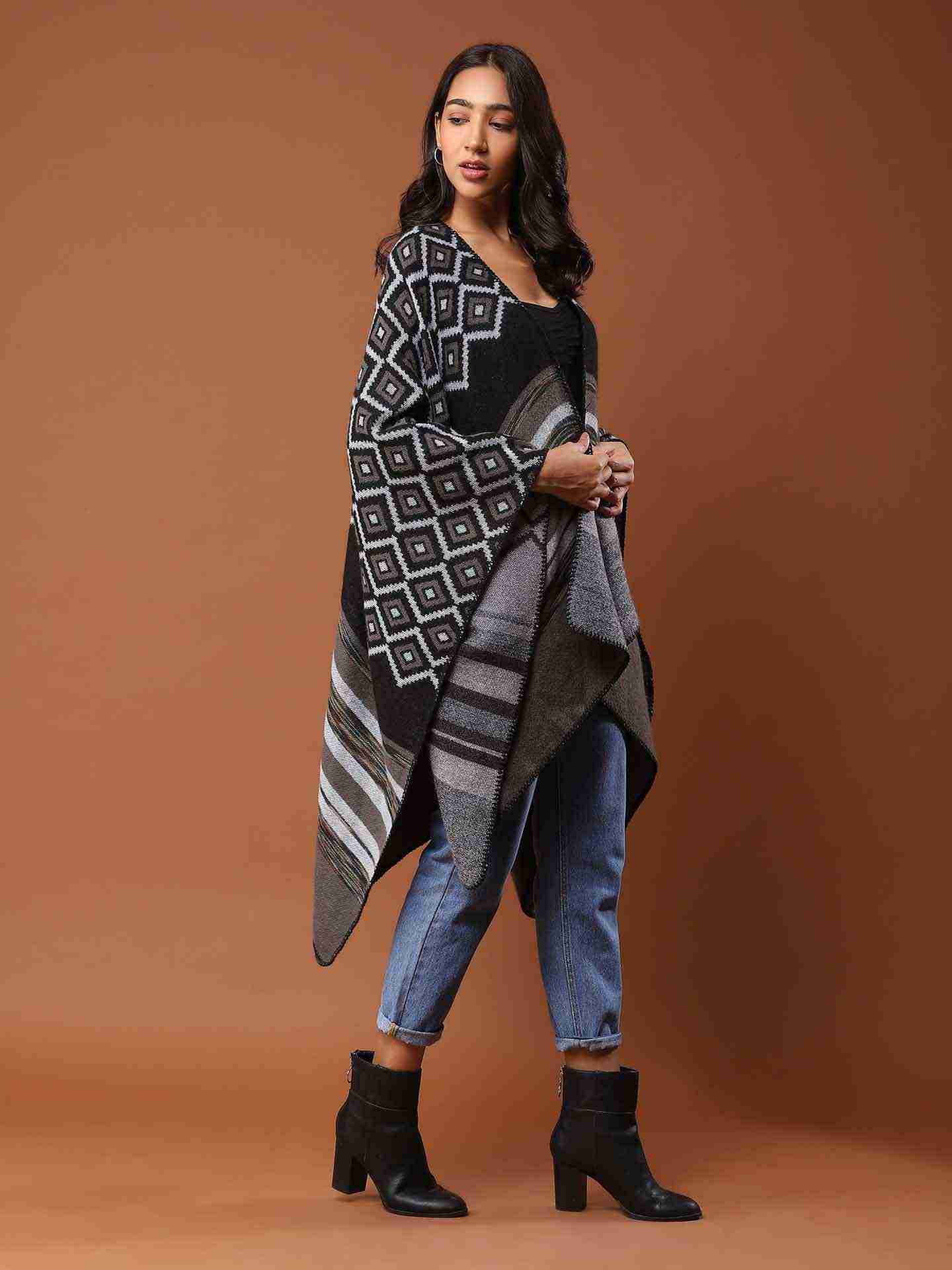 Grey Zoha Cape