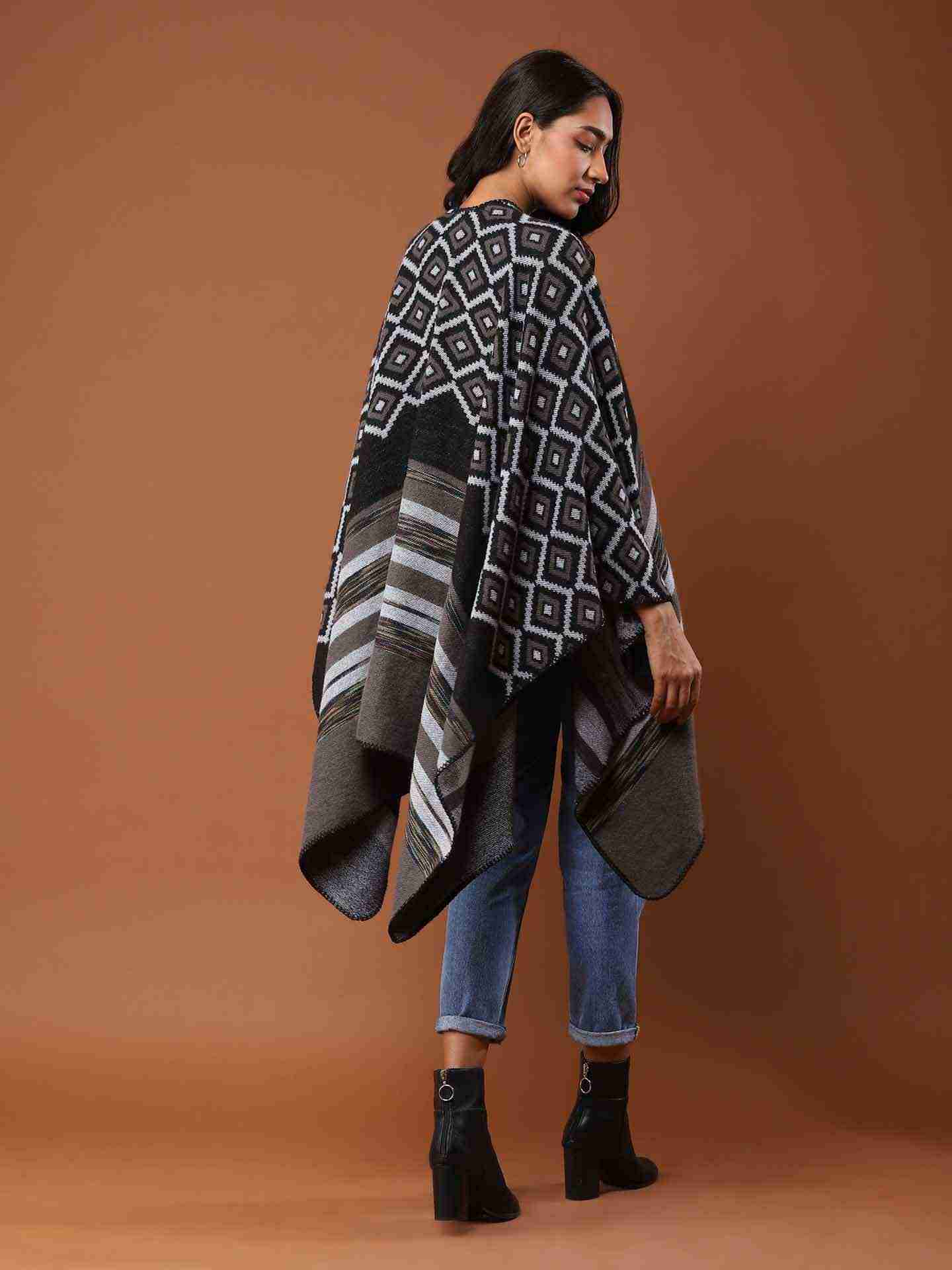 Grey Zoha Cape