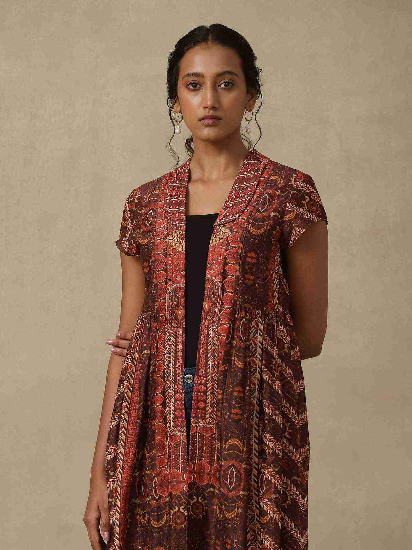 Rust Pratham Shrug