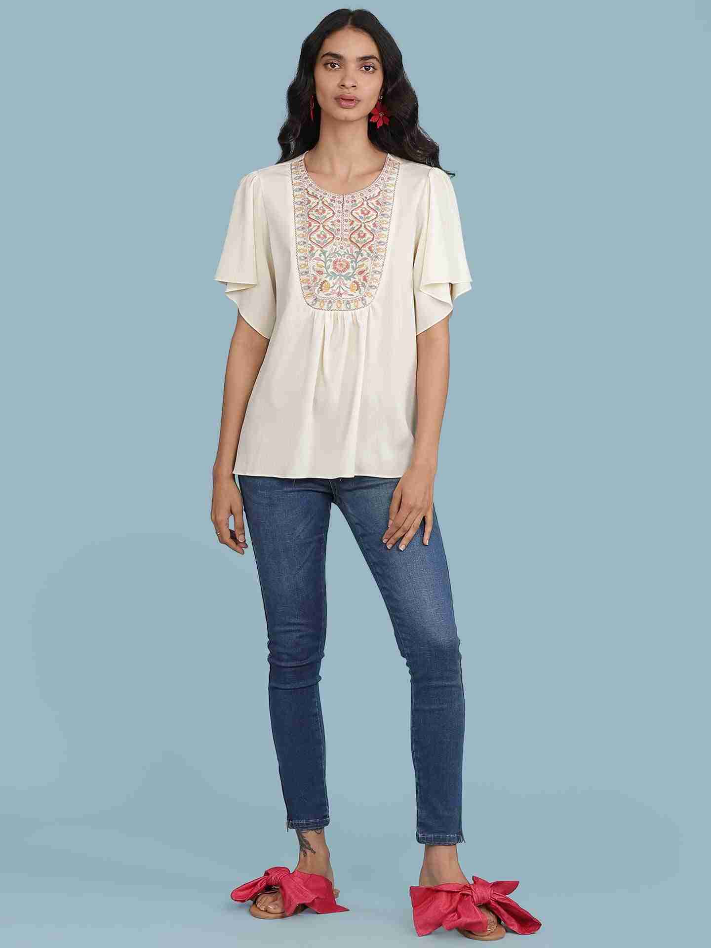 Off White Amoli Solid Top