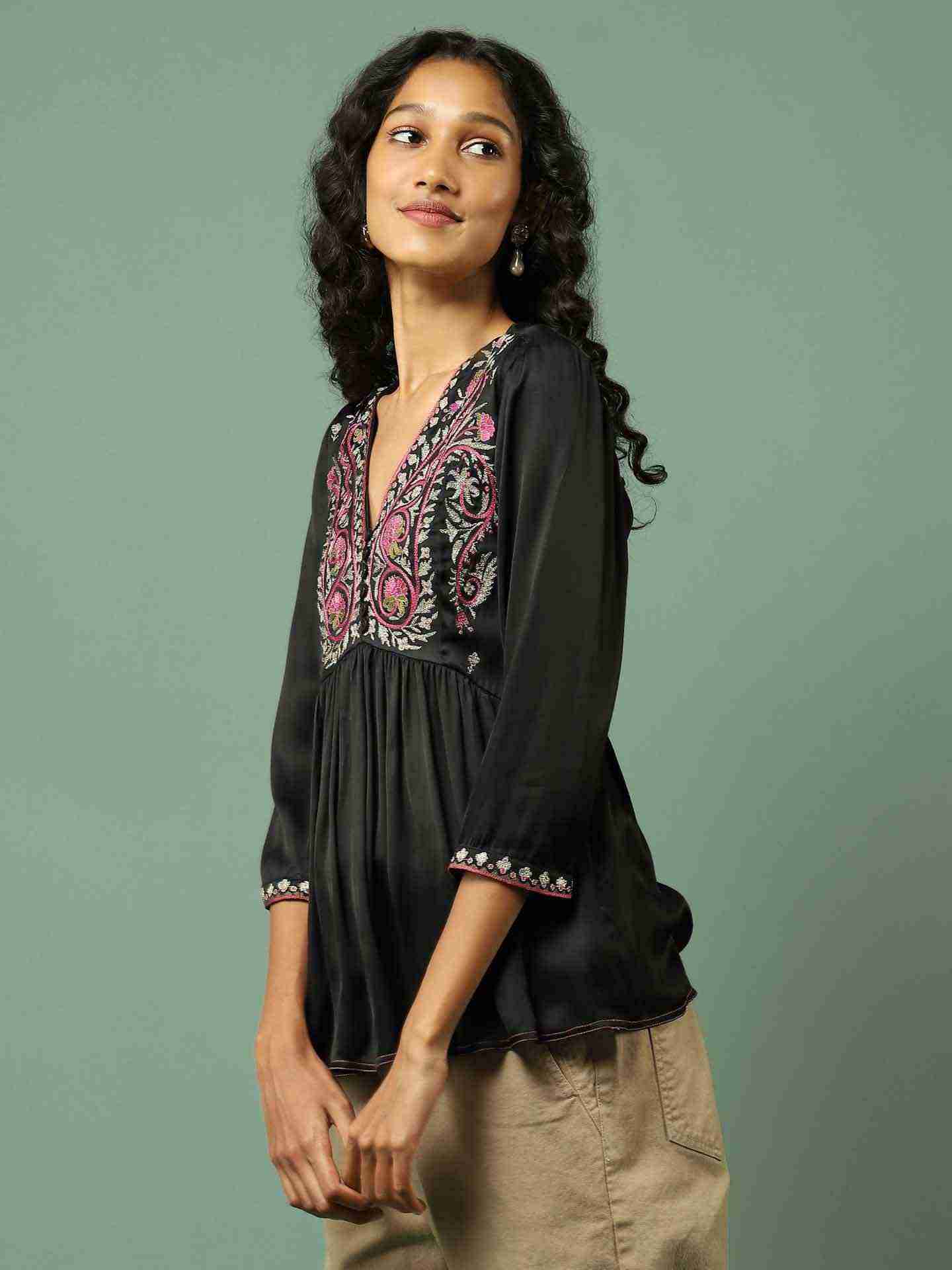 Black Solid Tiered Top