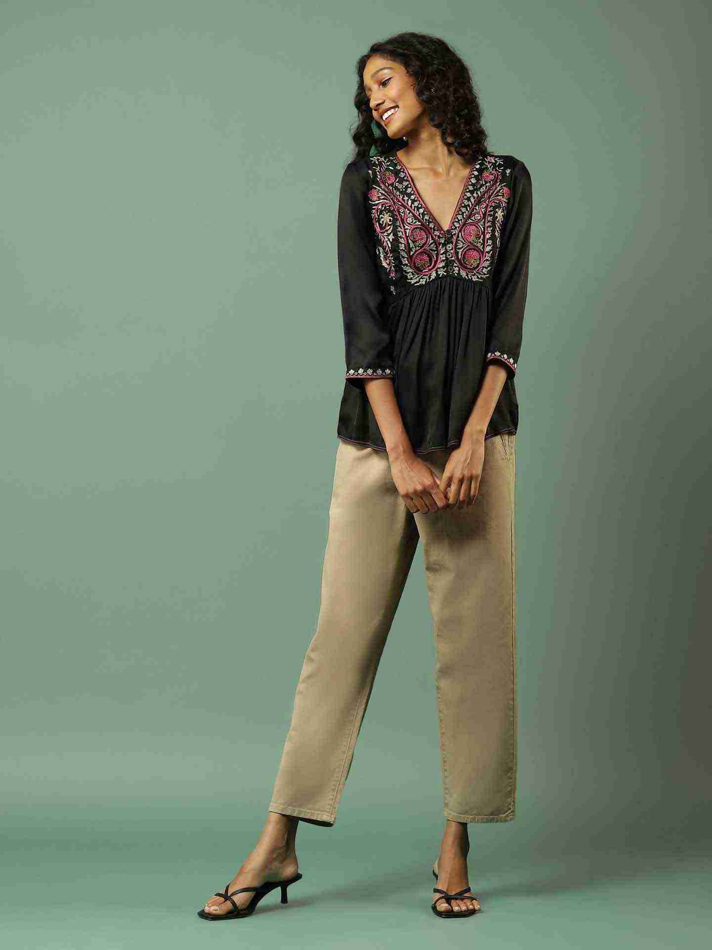 Black Solid Tiered Top