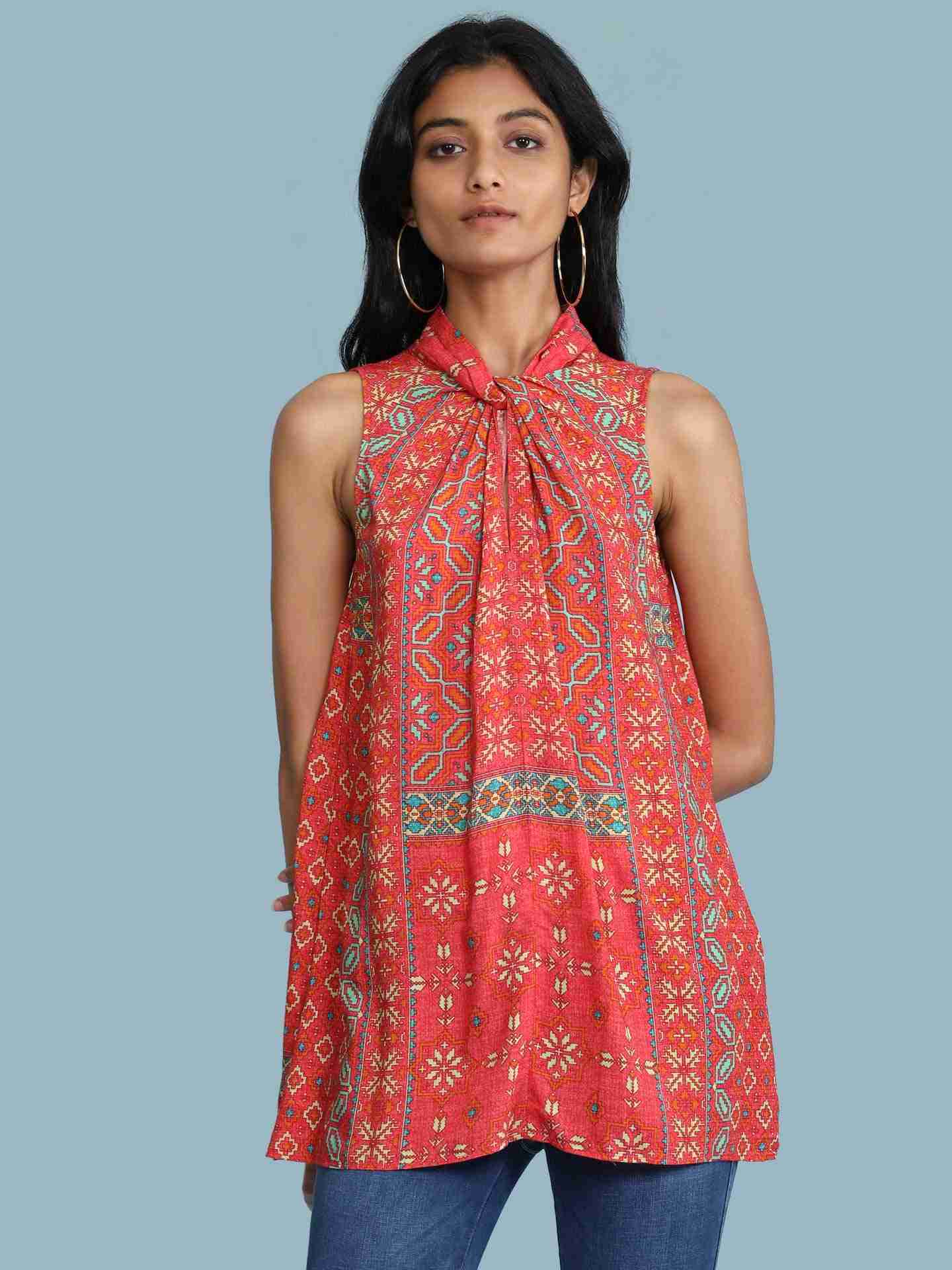 Red Ramosa Top