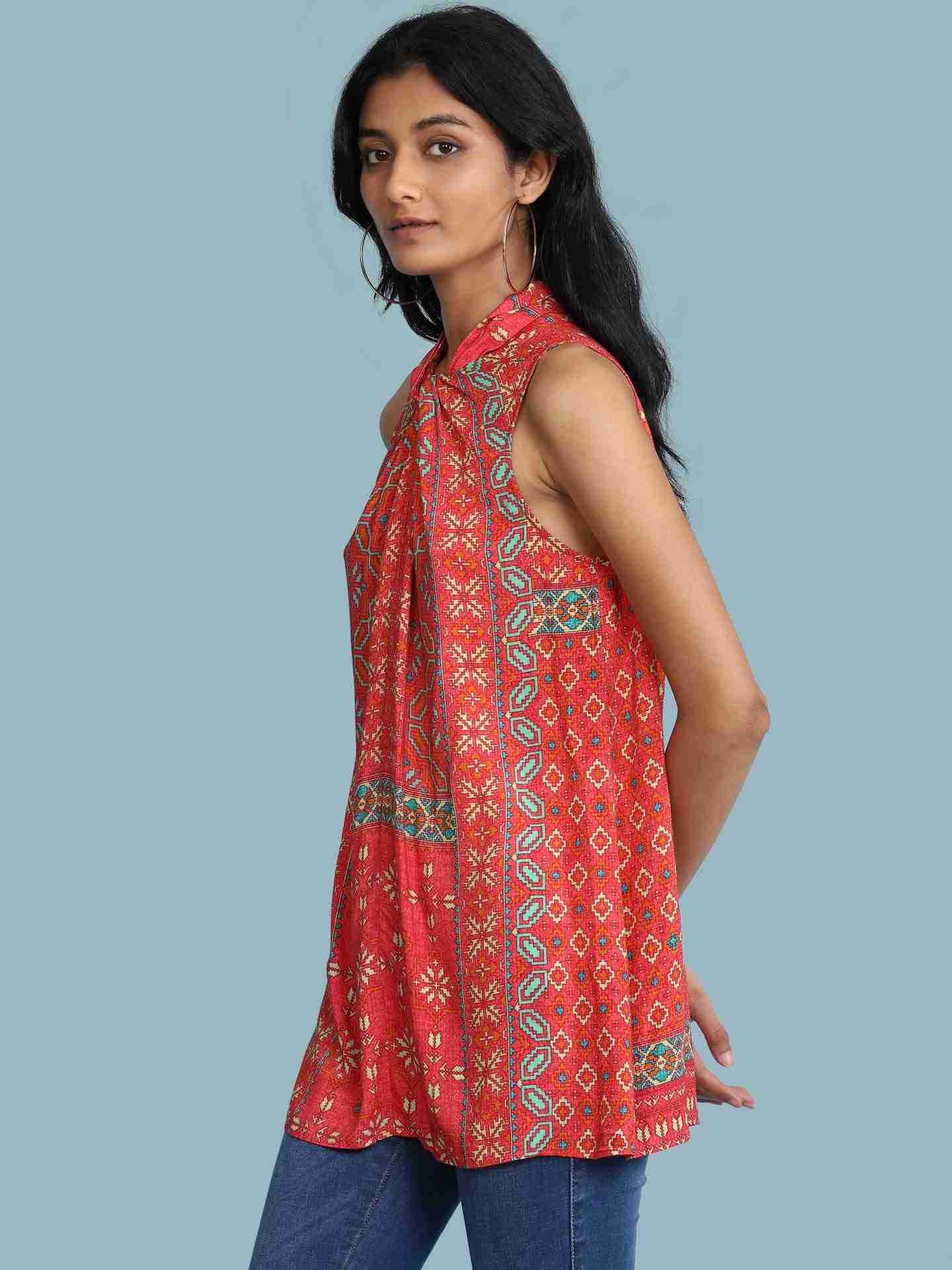 Red Ramosa Top