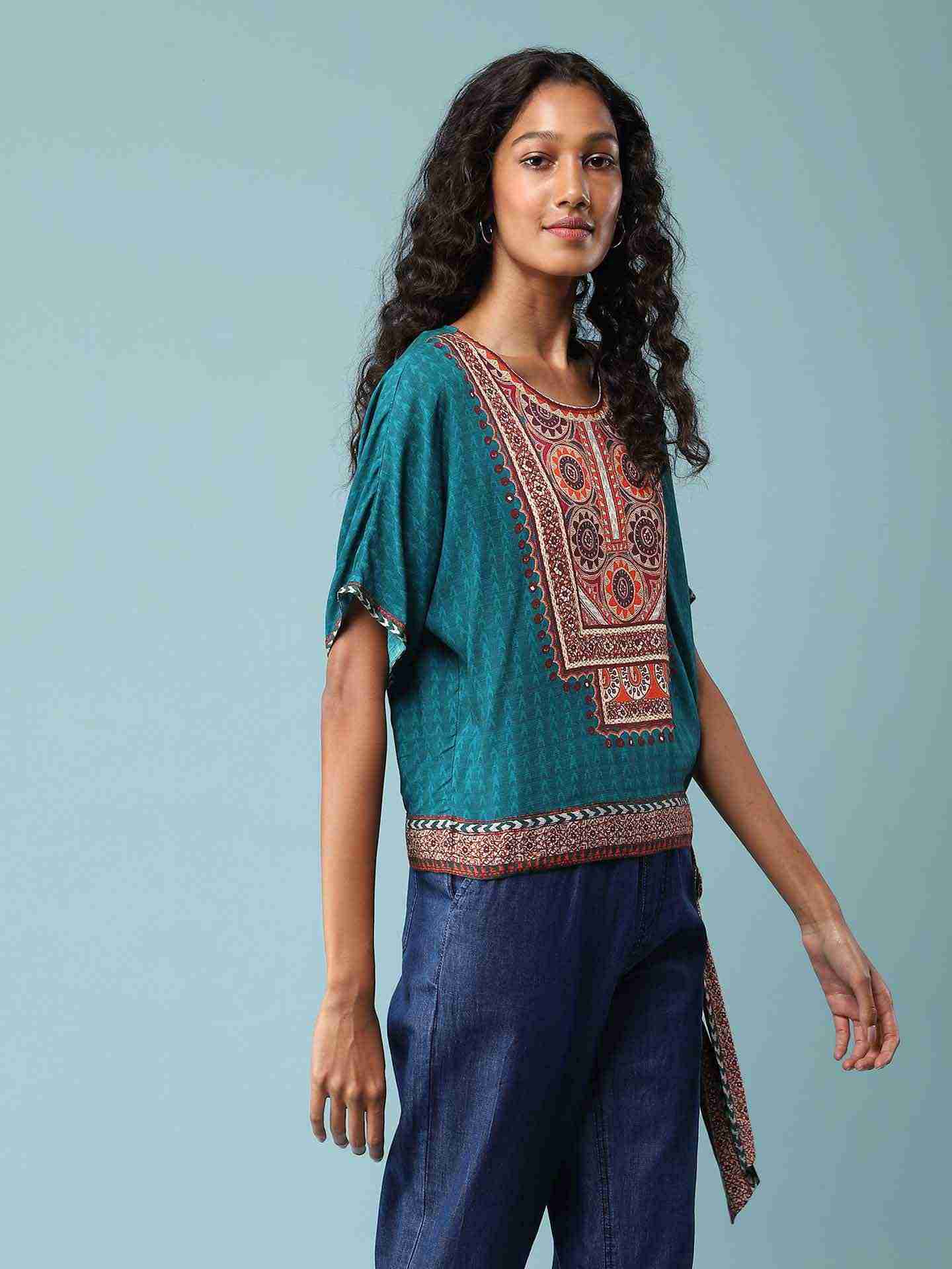 Teal Nitya Crop Top