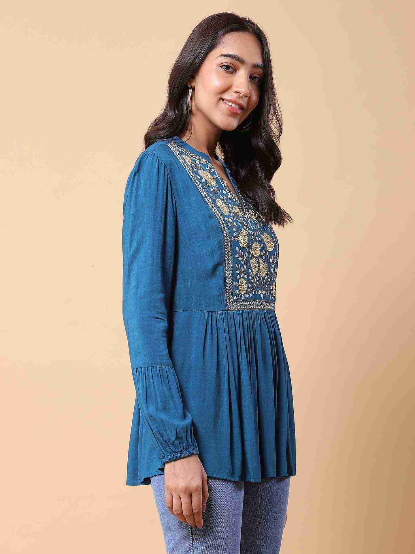Teal Diana Kurti