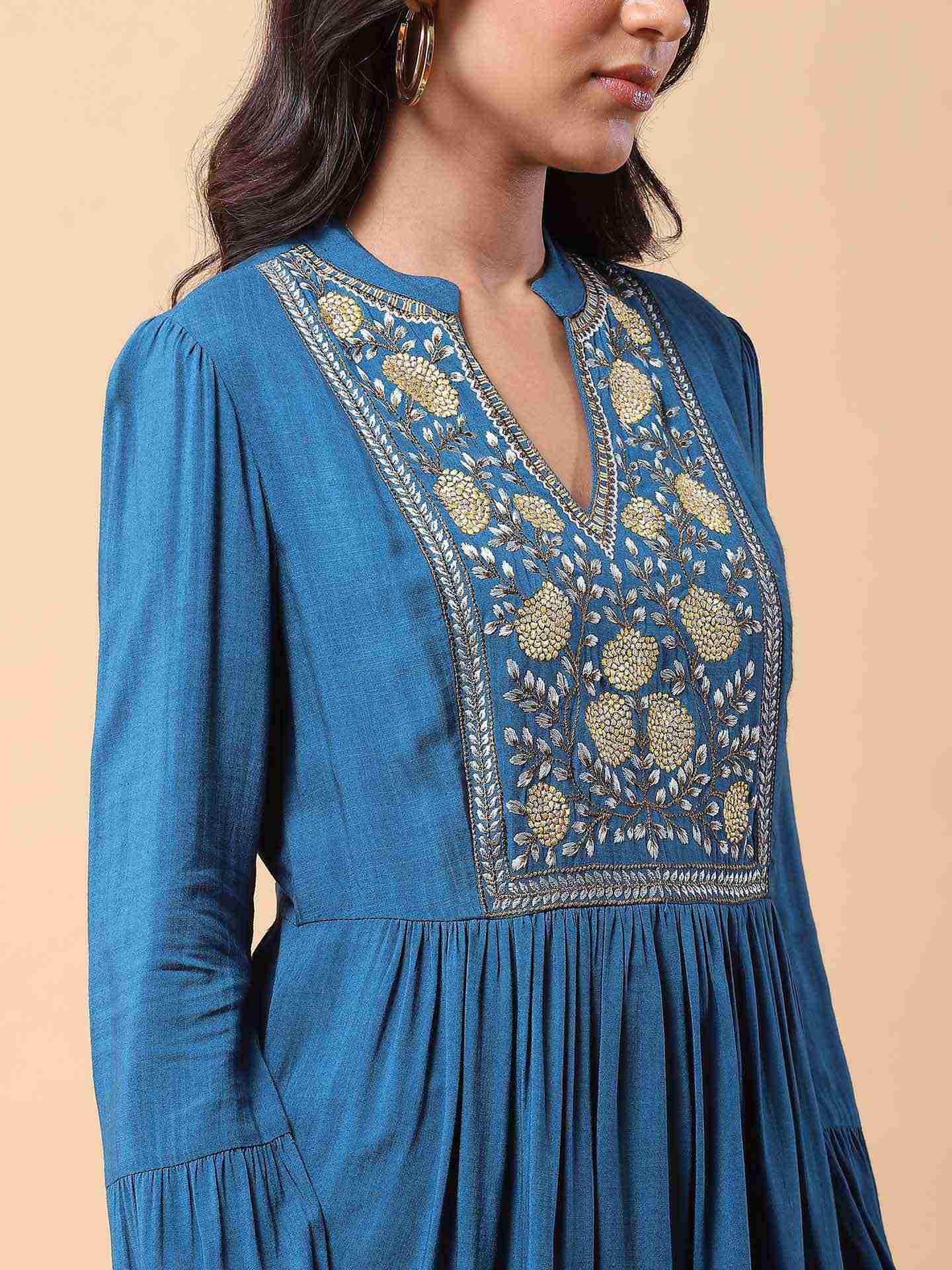 Teal Diana Kurti