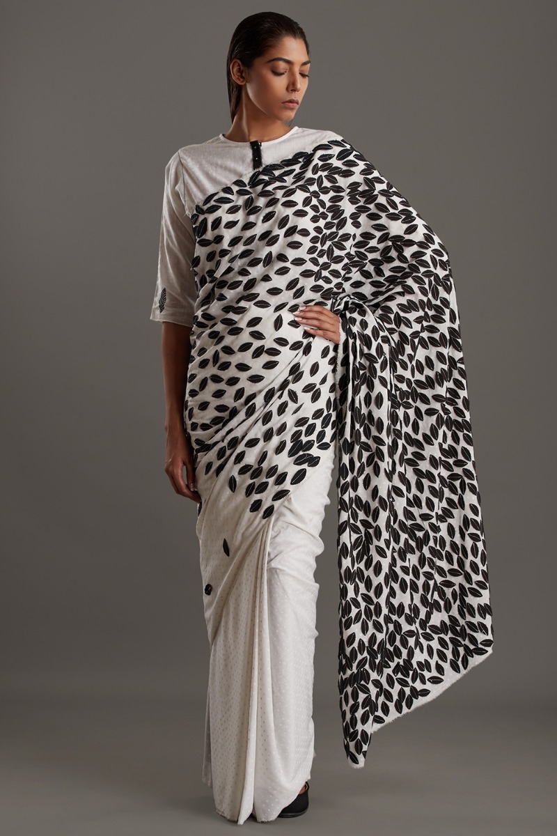 Modern Black & White Saree with Polka dots-sgquangbinhtourist.com.vn