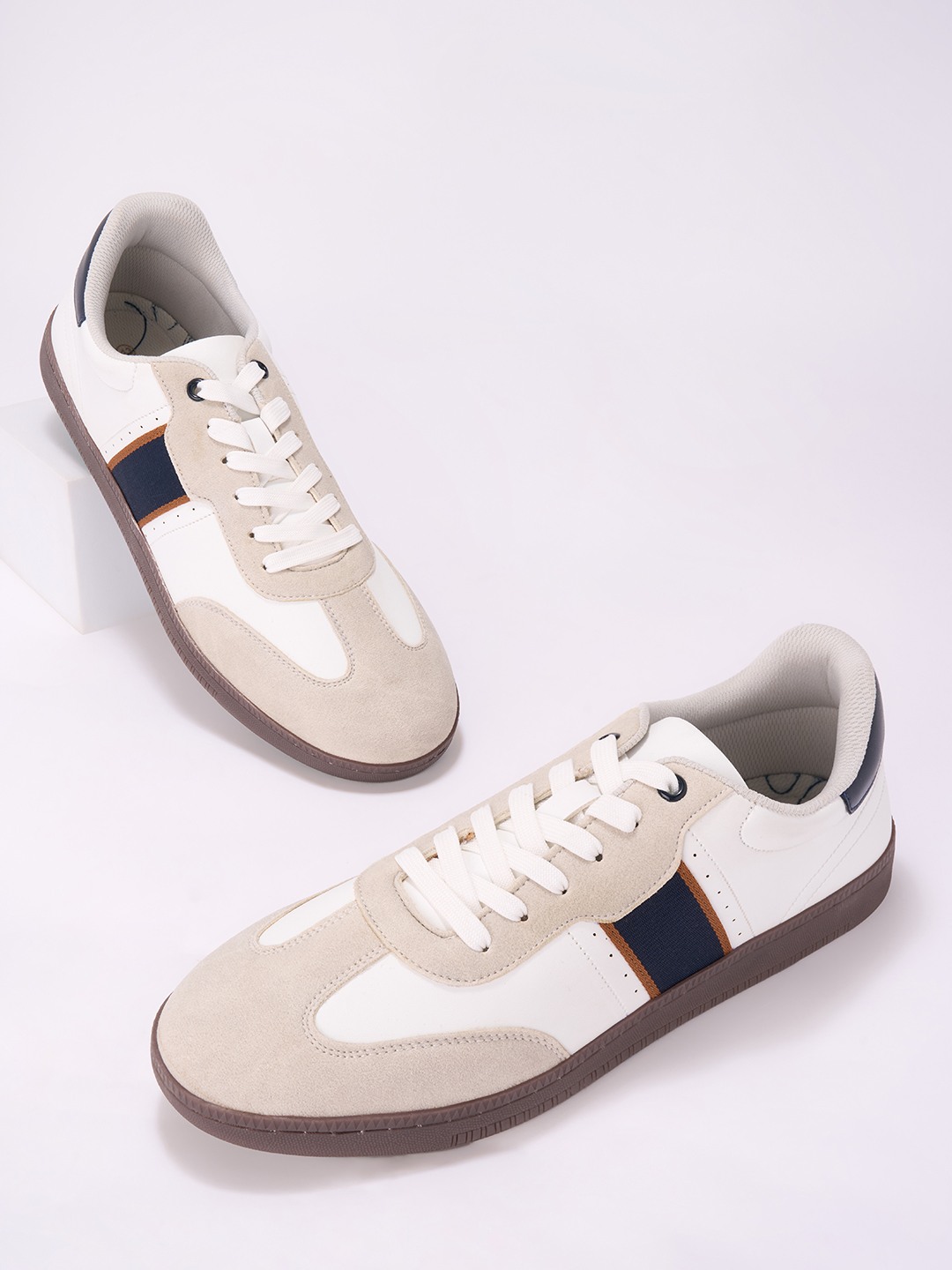 Ajile White Sneakers