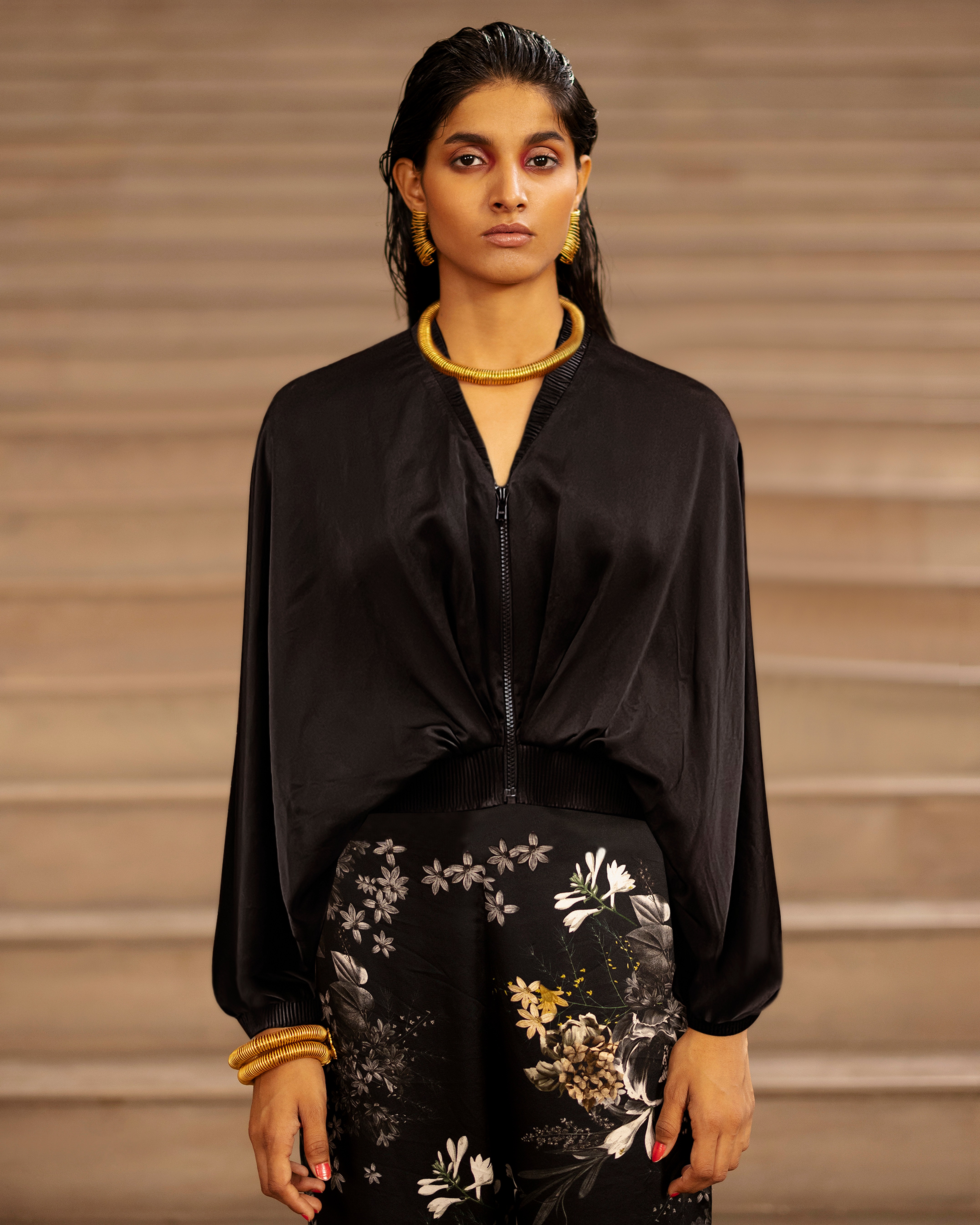 AK-OK Black Satin Balloon Sleeve Crop Top for Elegant Evenings