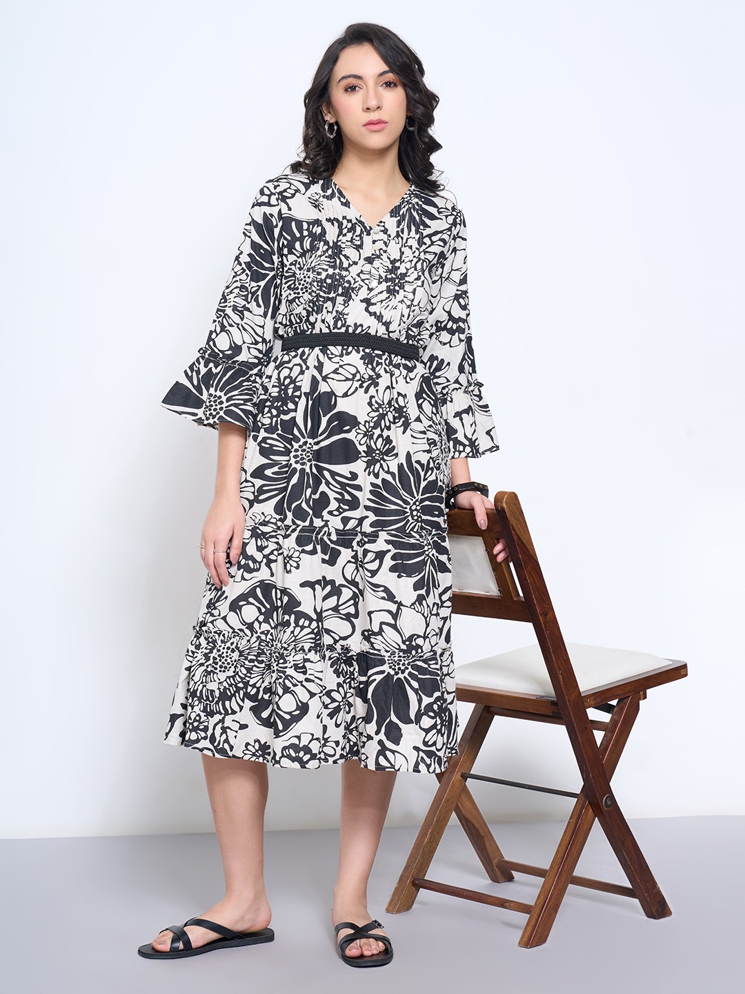 White Floral Print Pleated Tiered Midi Dress