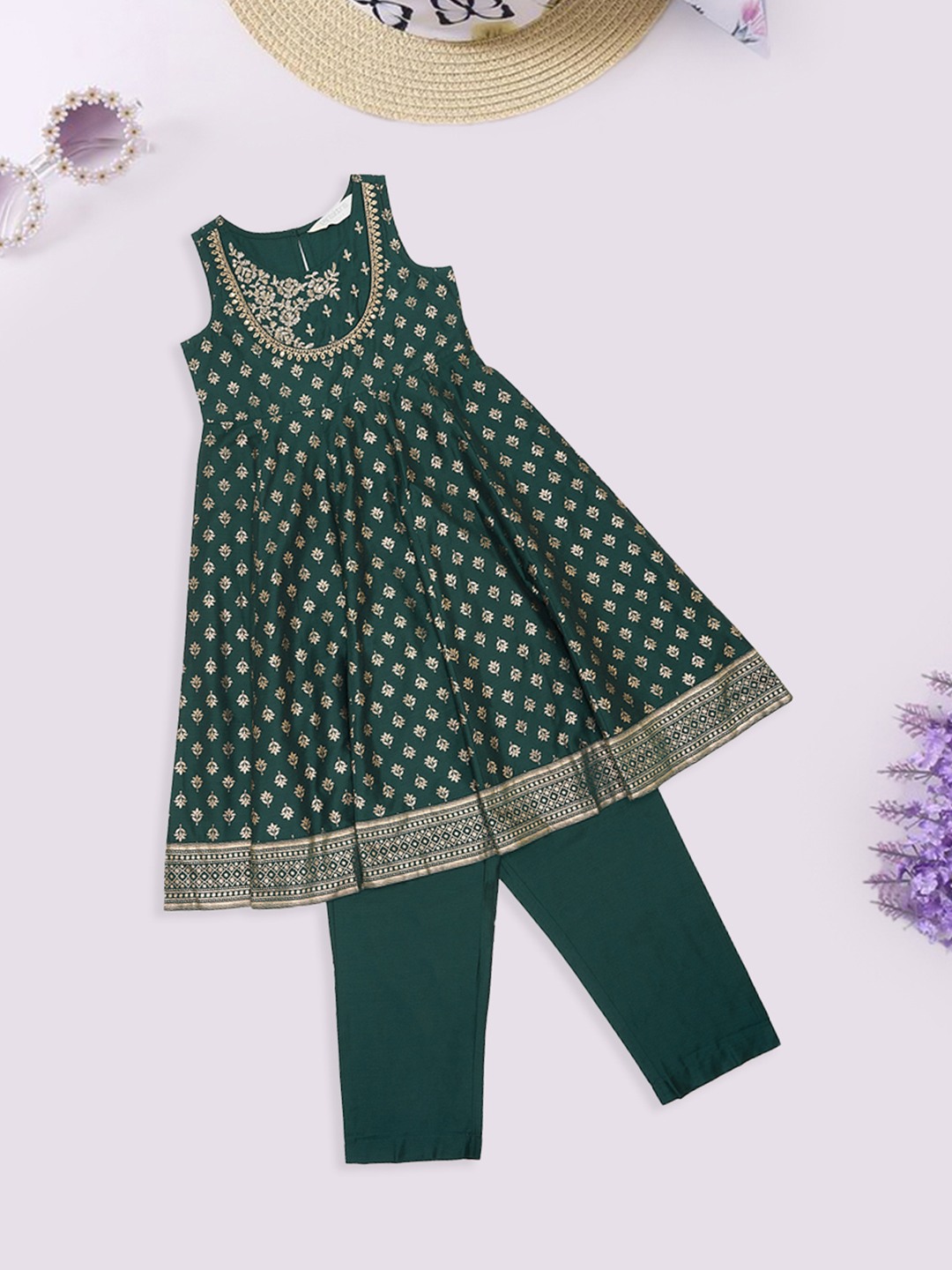 Green Embroidered Kurta with Foil Print & Tapered Pants Set