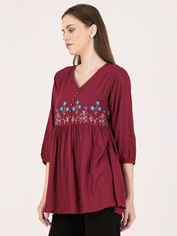 Albion Women Mehroon Smart Top