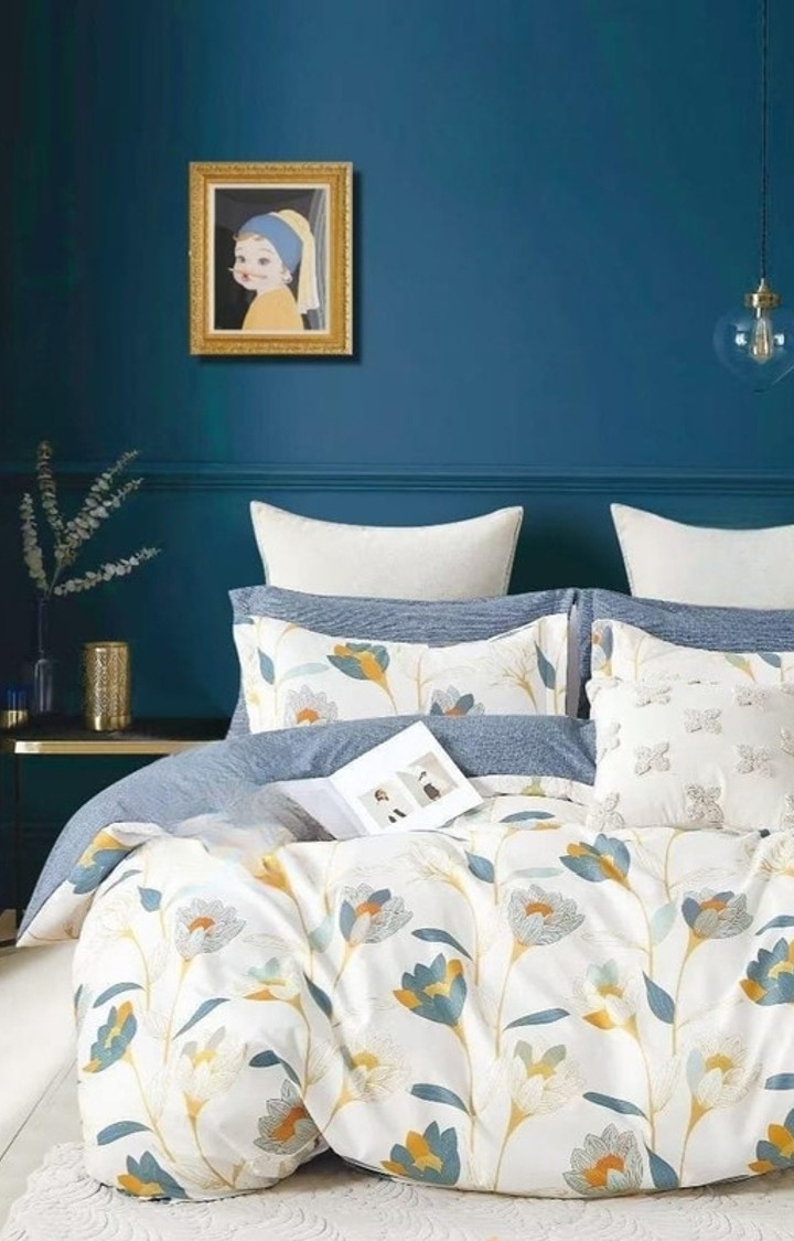 King Size Bedsheet Double Bed with 2 Pillow Covers, 300 TC Cotton
