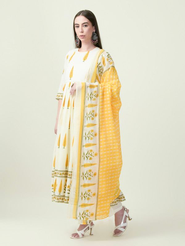 Albion Premium Ladies Knit Plus Ethnic Cream Kurti Set