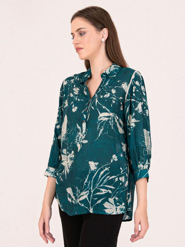 Albion Women Green Smart Top