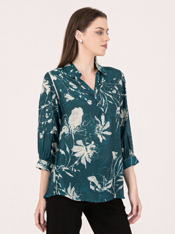 Albion Women Green Smart Top