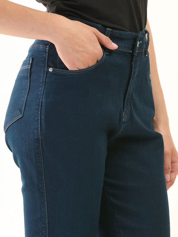 Albion Women Superior G-Tint Bootcut Jeans