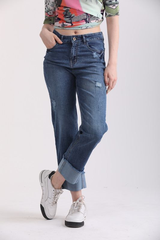 Albion Women Dark Blue Straight Jeans