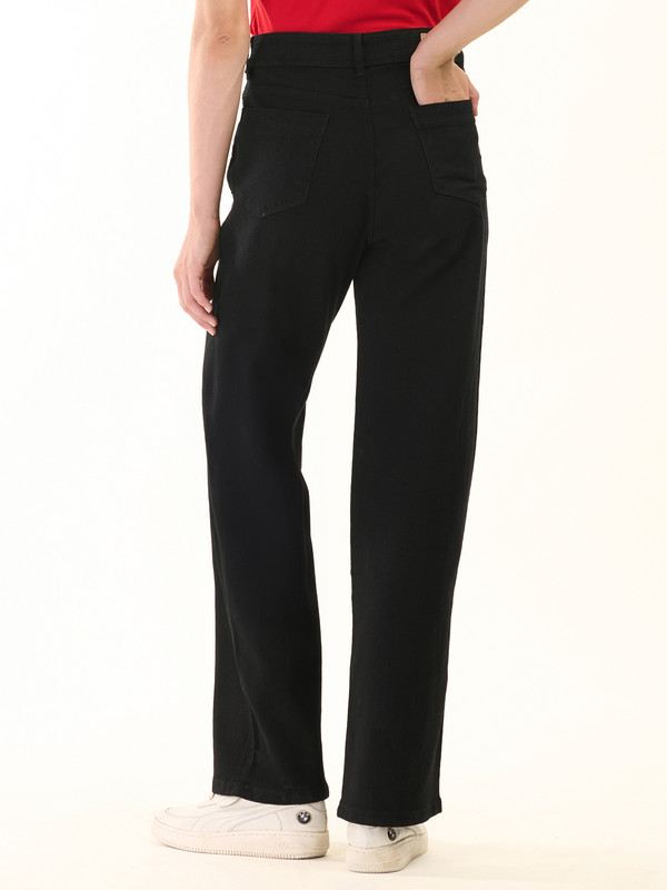Albion Women Superior Black Straight Fit Jeans