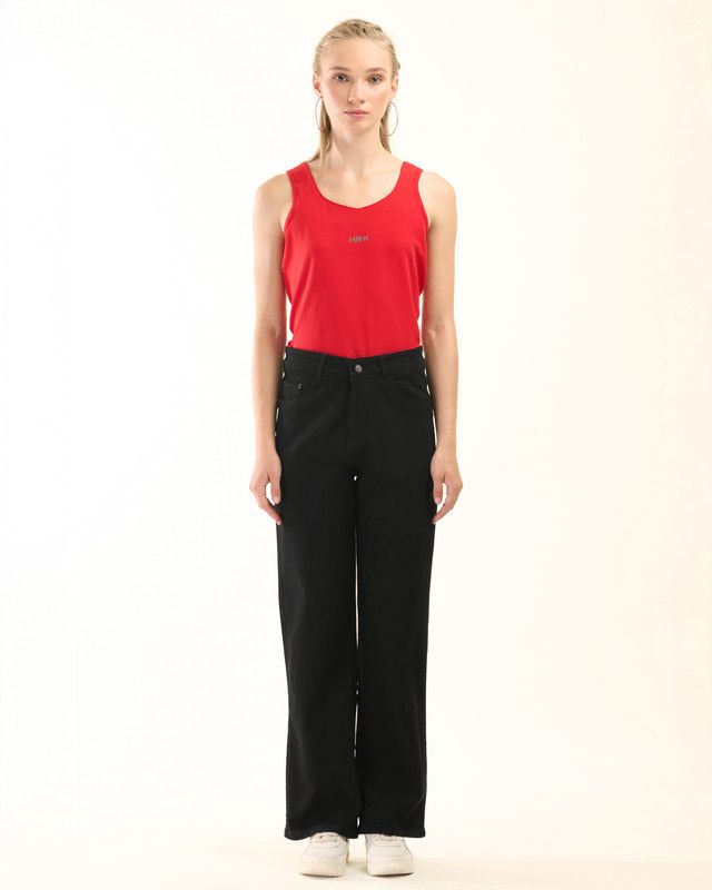 Albion Women Superior Black Straight Fit Jeans