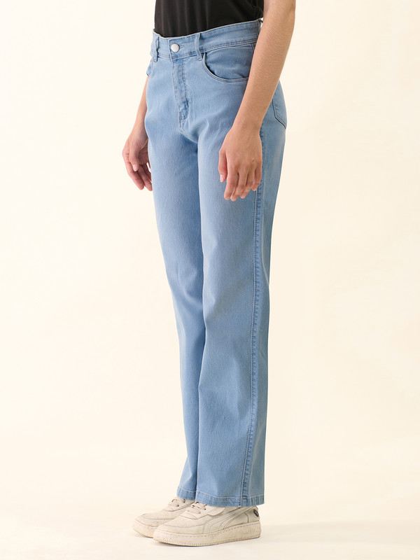Albion Women Superior Mid Blue Straight Fit Jeans
