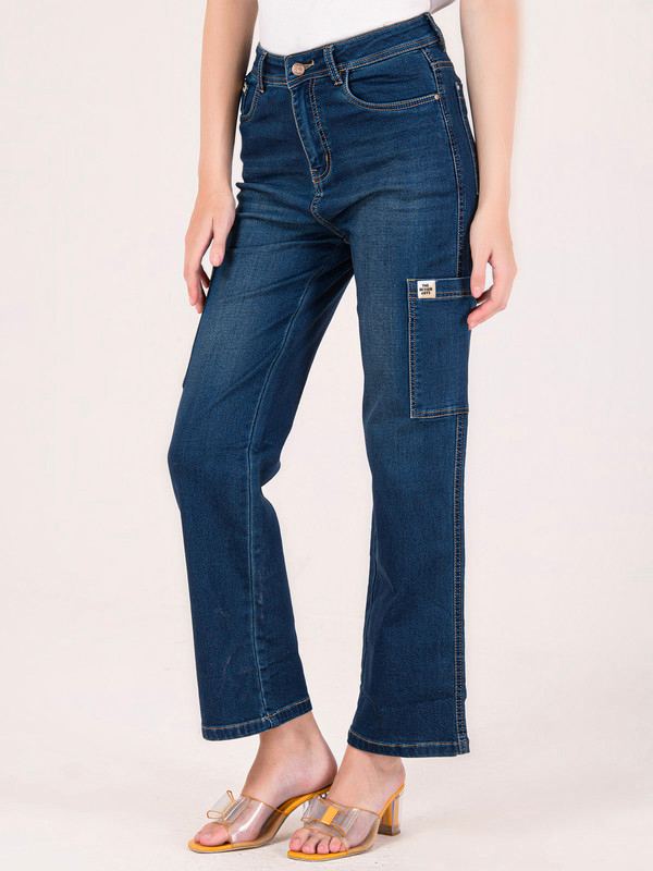 Albion Women Tint Smart Straight Jeans