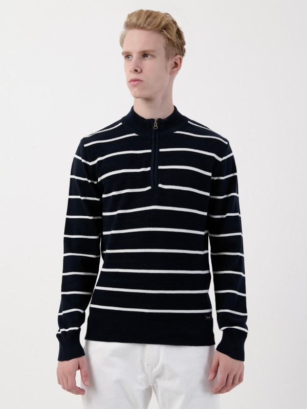 Albion Mens Navy White Pullover
