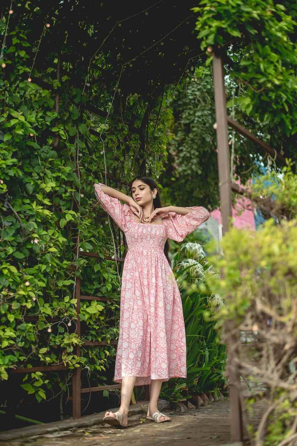 Alice18 Women's Rose Smocked Midi Dress – Effortless Charm & Grace
