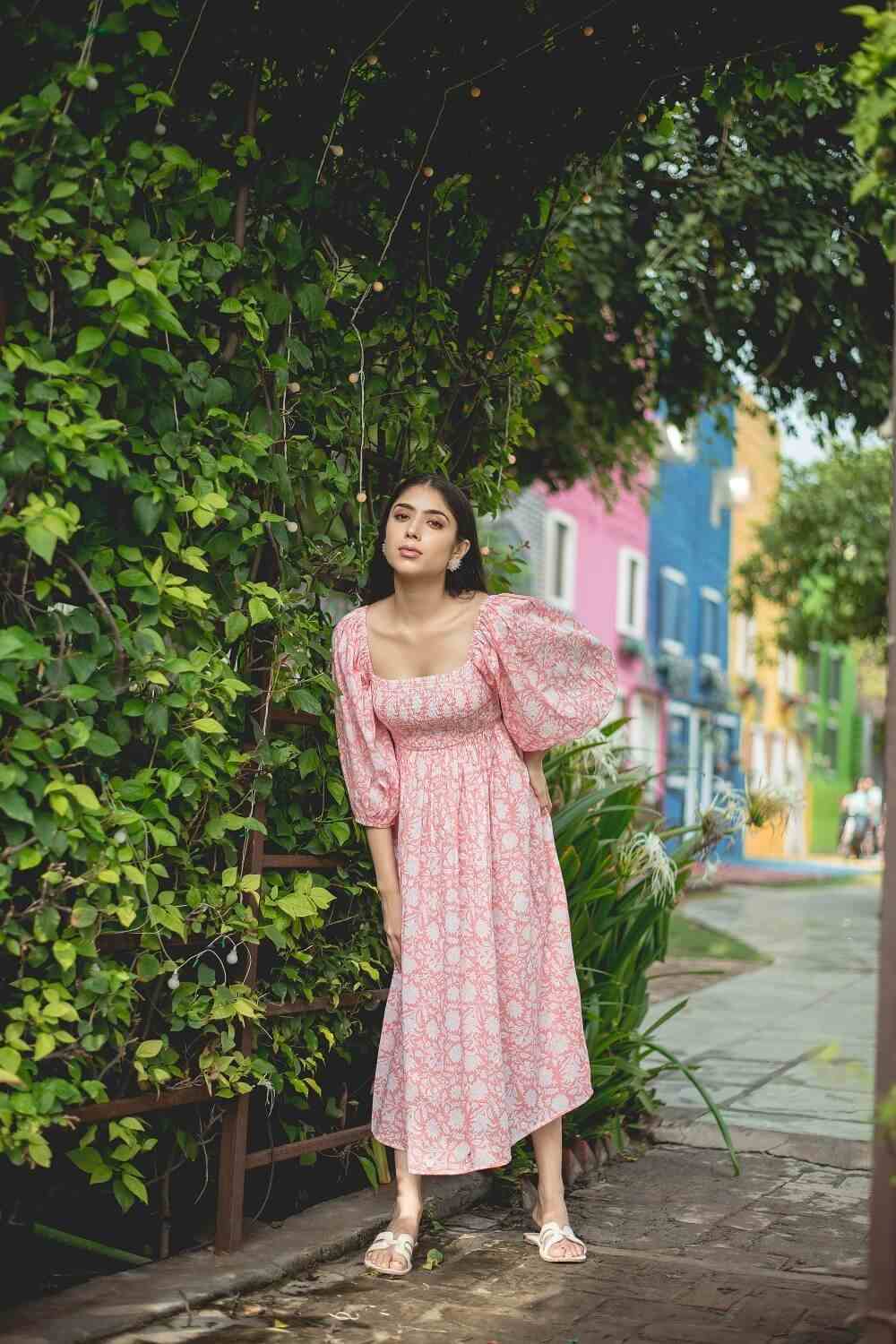 Alice18 Women's Rose Smocked Midi Dress – Effortless Charm & Grace