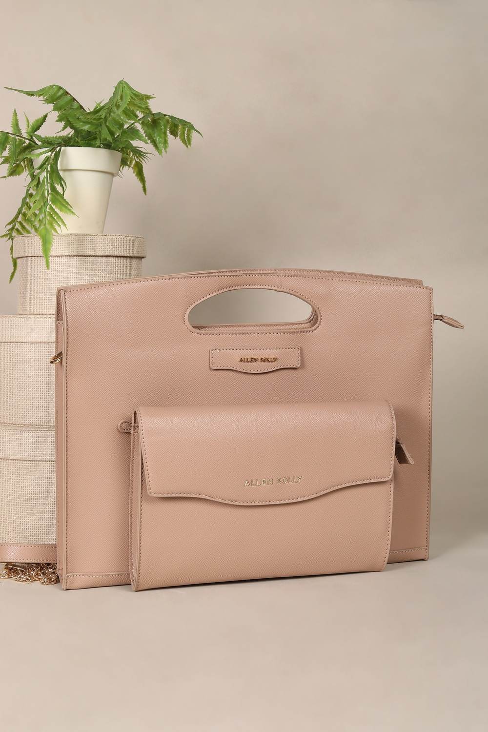 Women Pink Casual Handbag