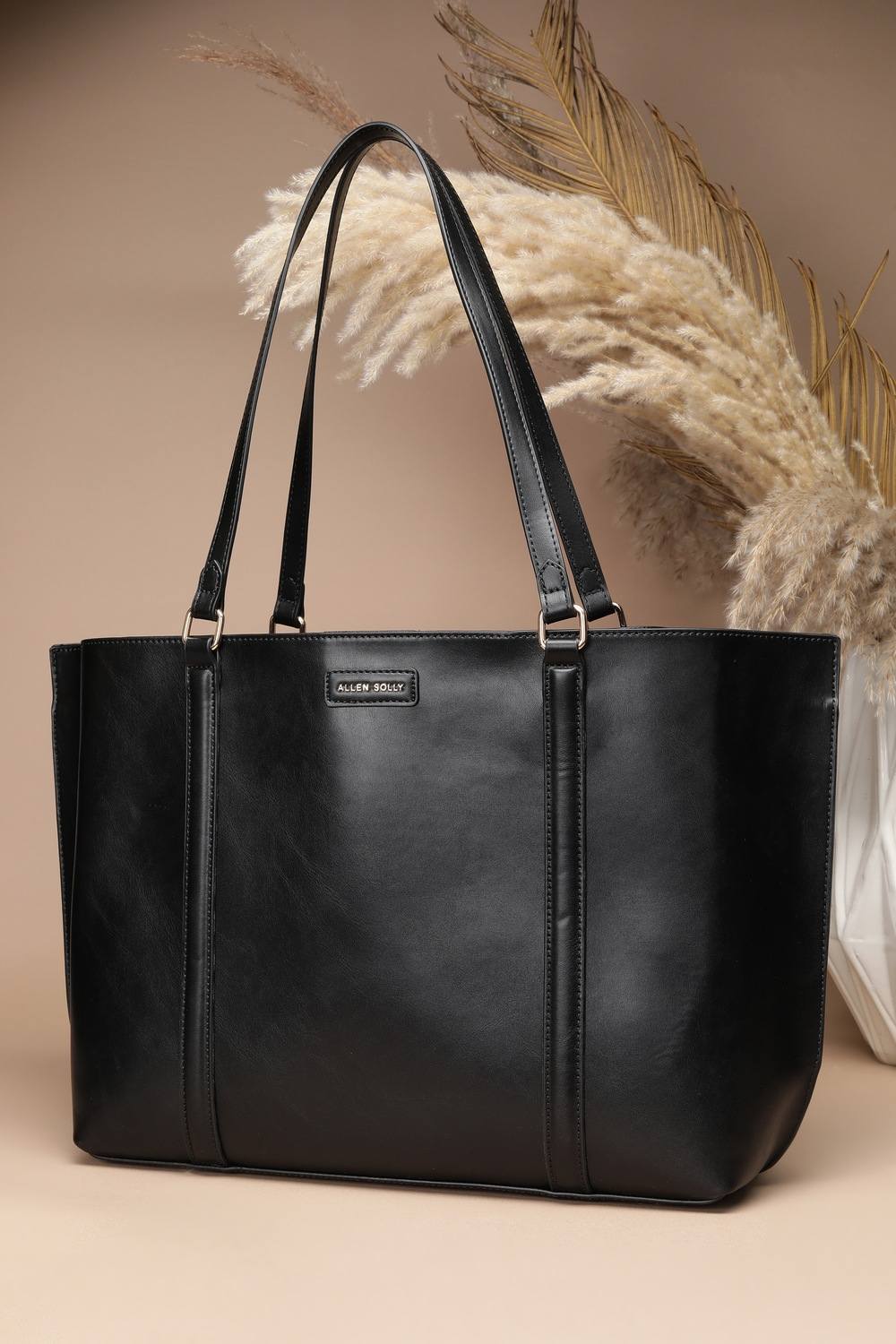 Women Black Casual Handbag