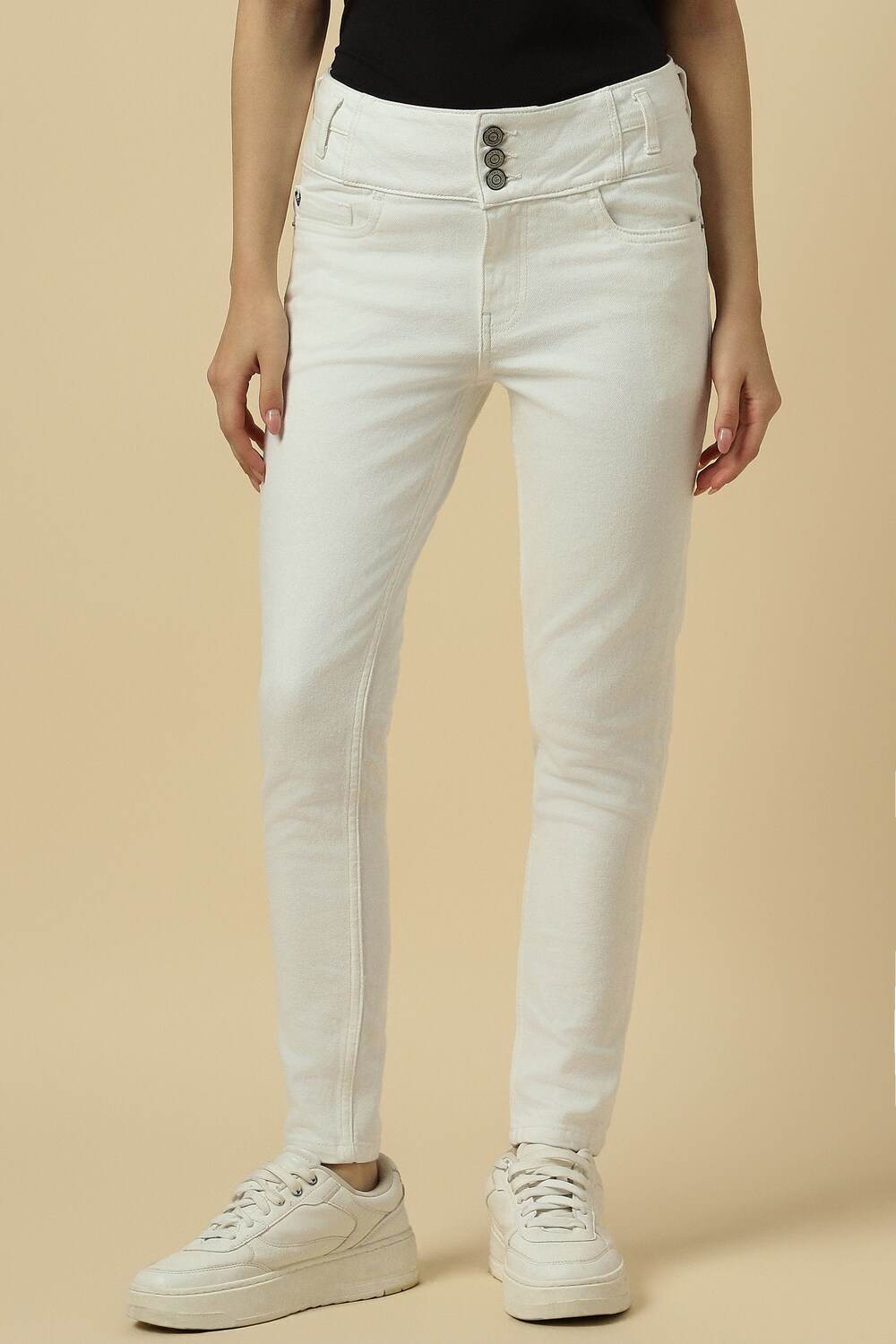 Women White Skinny Fit Dark Wash Jeans