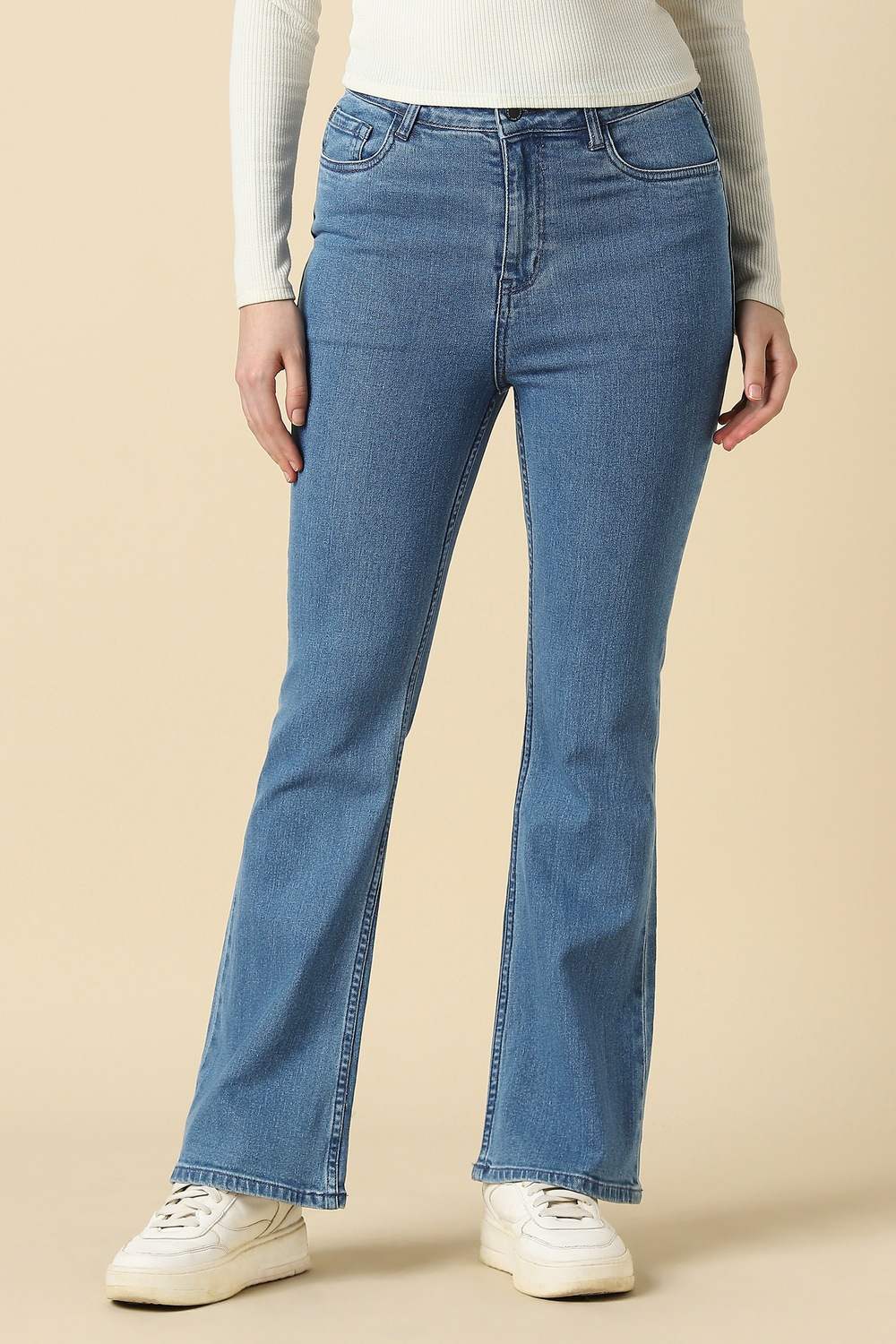 Women Blue Mid Wash Jeans