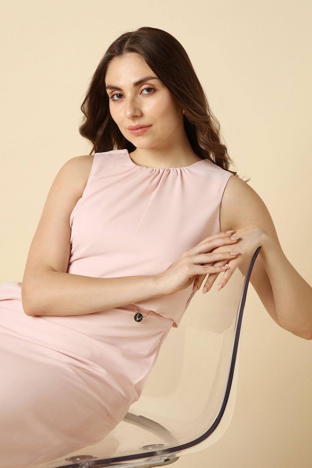 Women Pink Solid Formal Dress