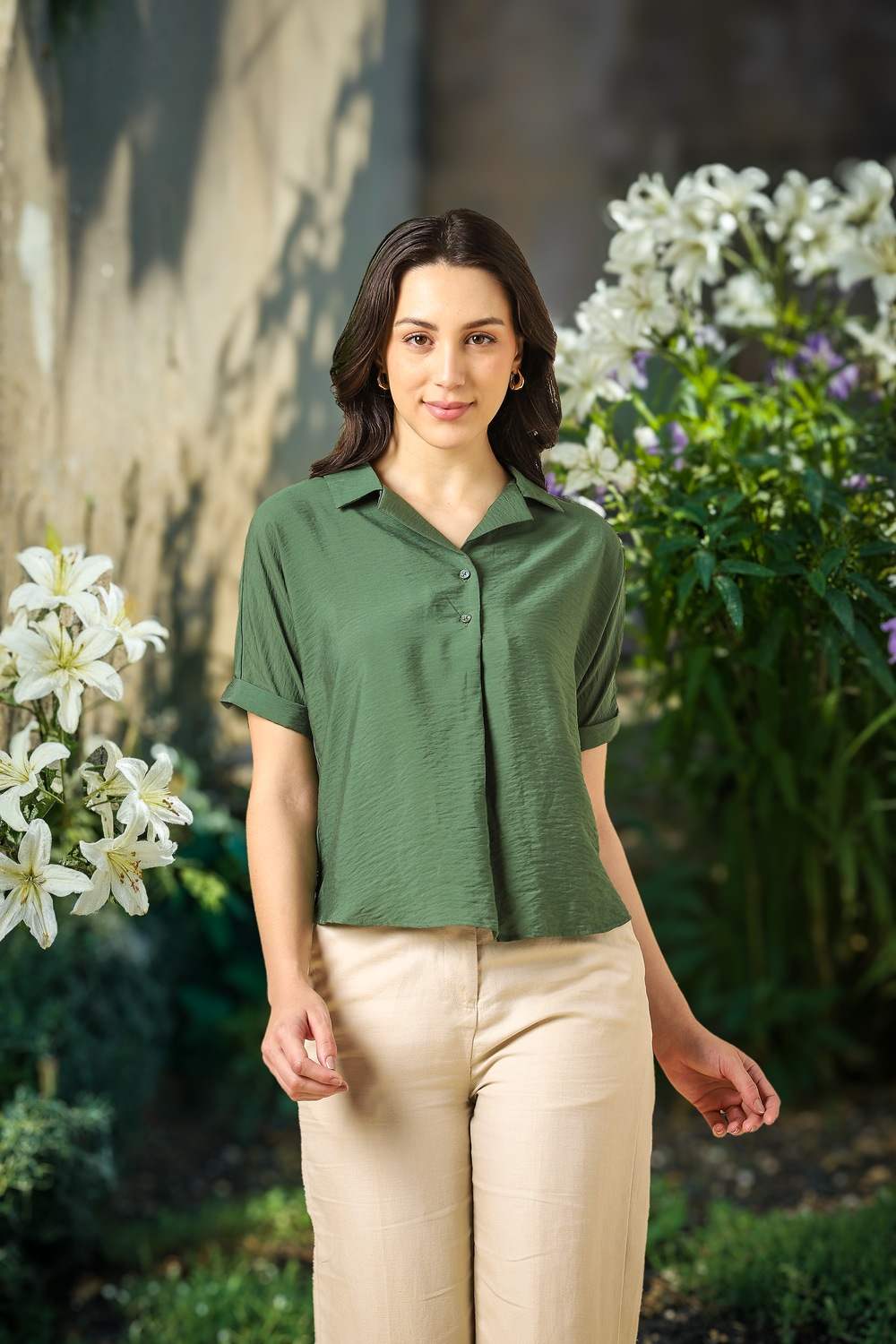 Women Green Solid Short Sleeves Shirt