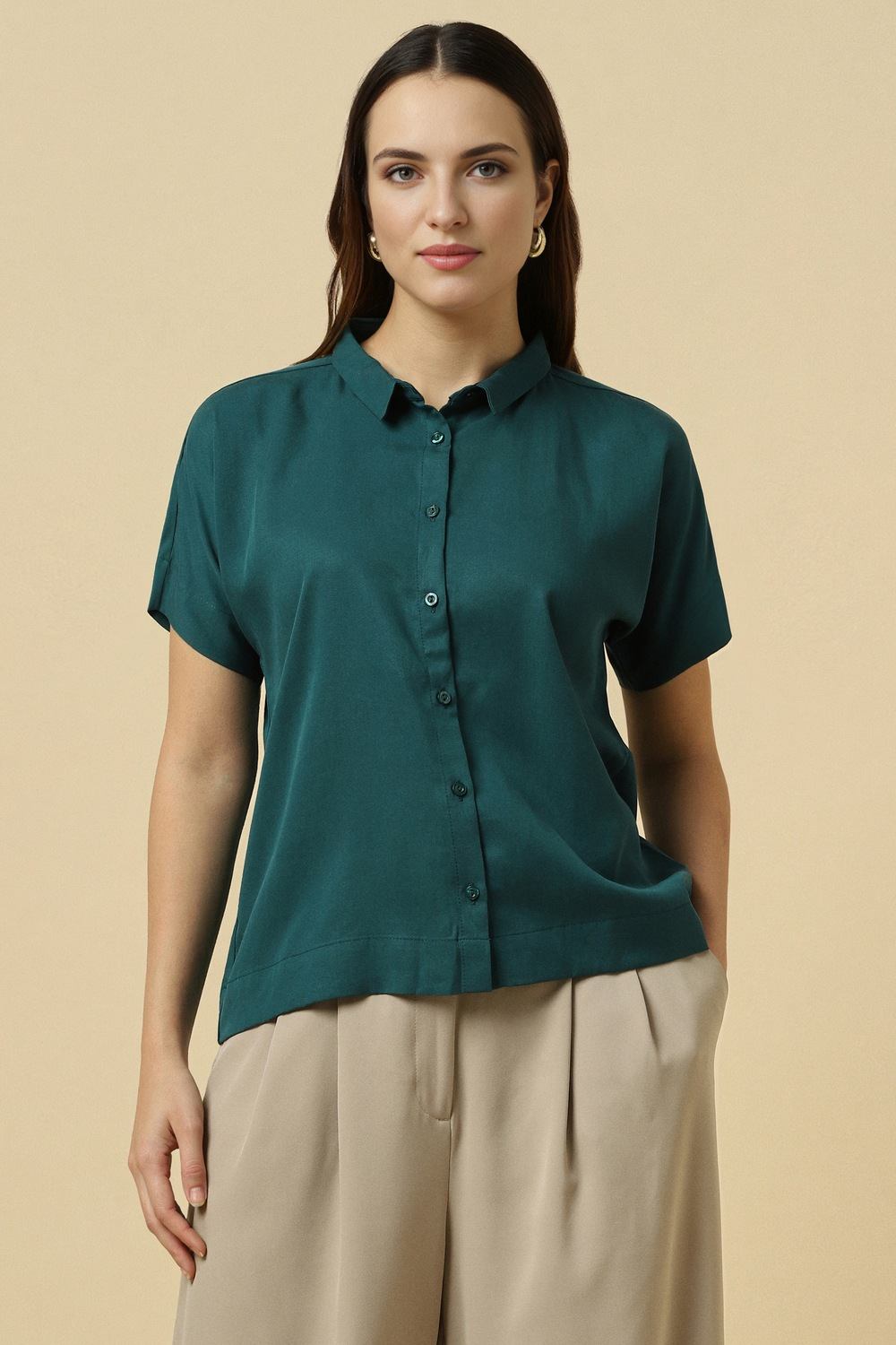 Women Green Solid Short Sleeves Shirt