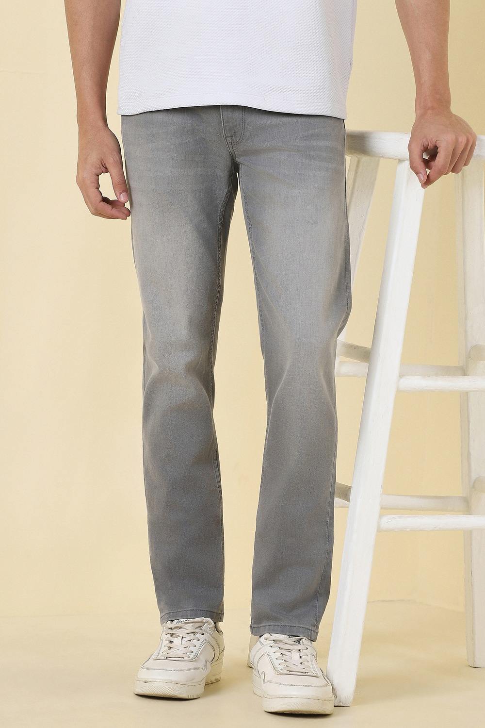 Men Grey Light Wash Jeans