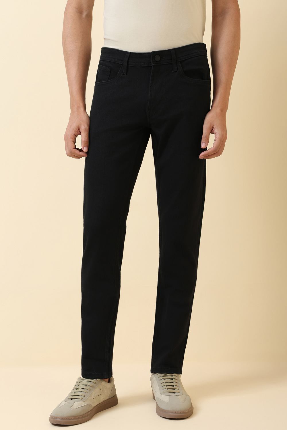 Men Black Dark Wash Jeans