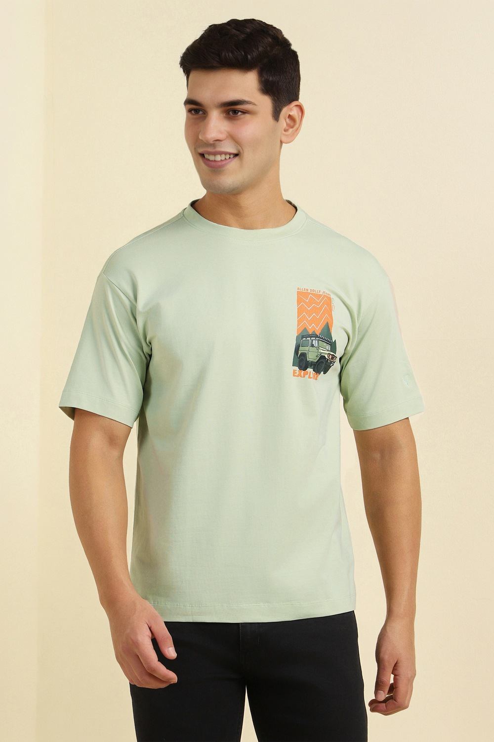 Men Green Graphic Print Crew Neck T-shirt