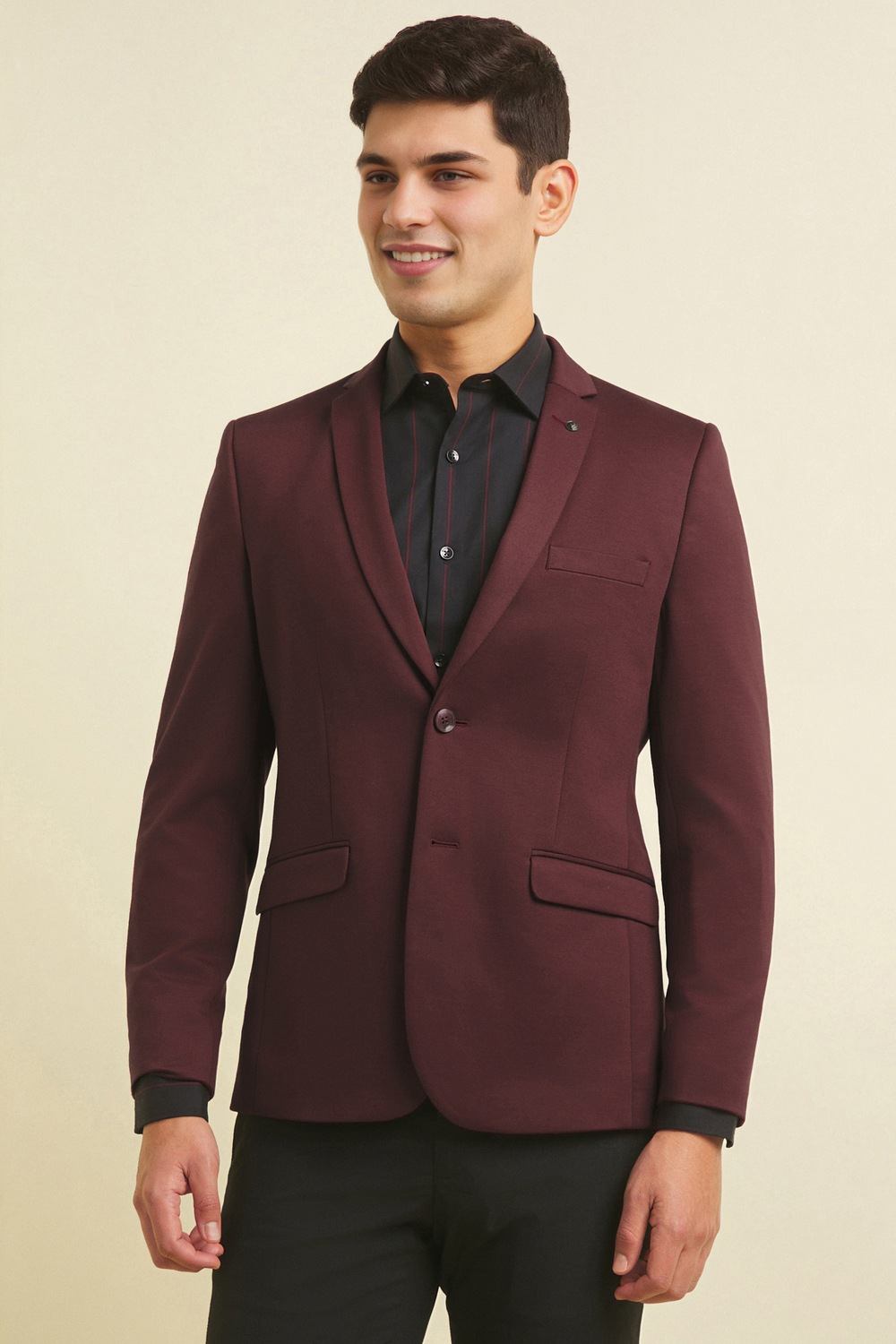 Men Maroon Slim Fit Solid Formal Blazer