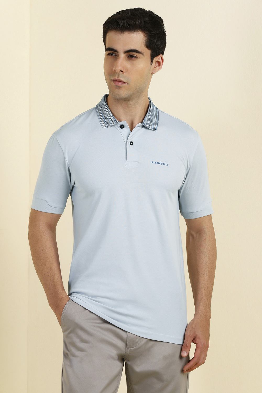 Men Grey Solid Polo Neck T-shirt