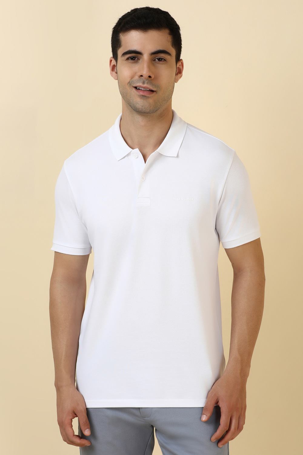 Men White Solid Polo Neck T-shirt