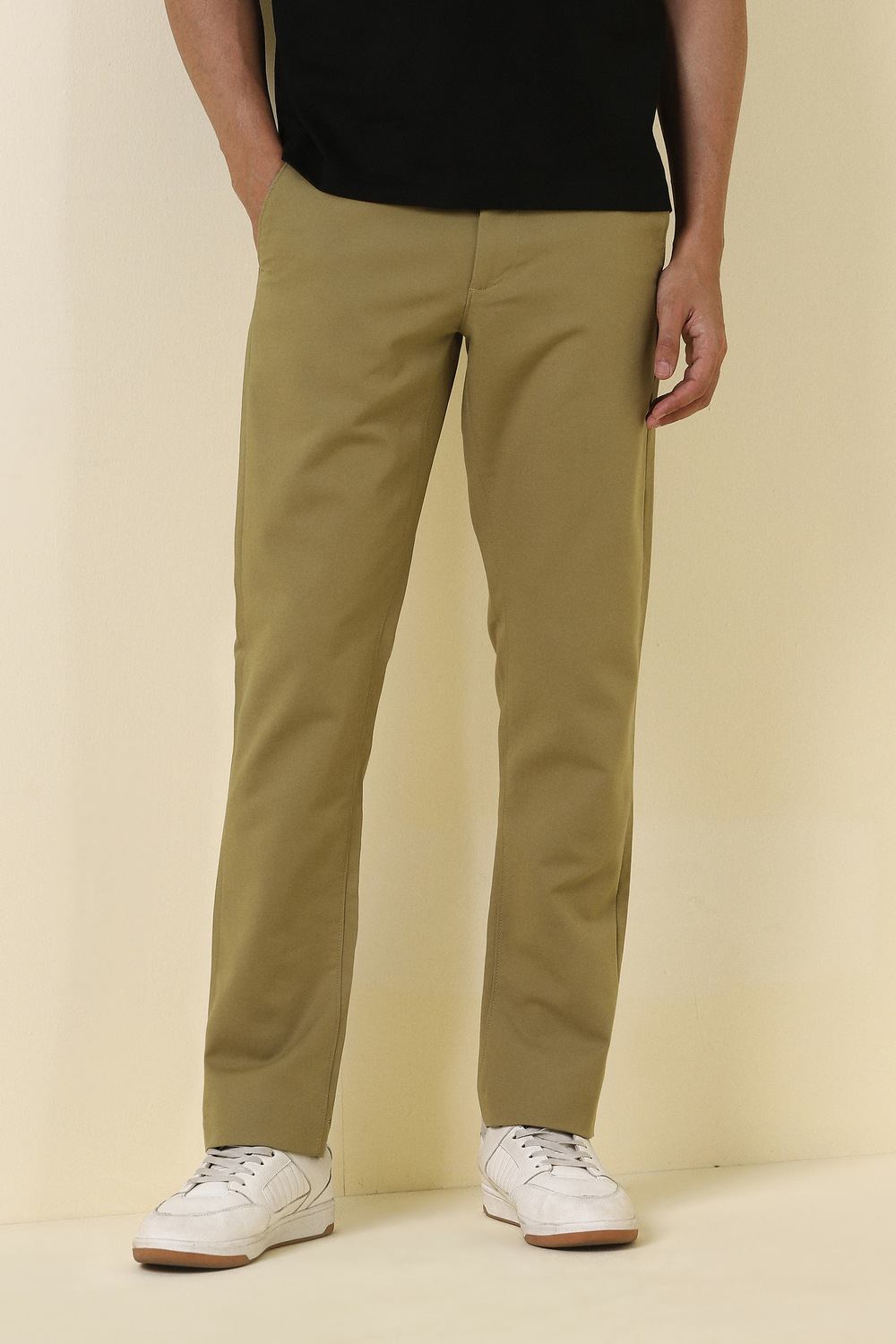 Men Khaki Solid Casual Trousers