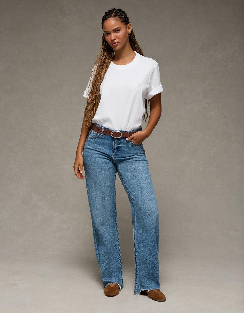 AE Strigid Curvy High-Waisted Stovepipe Jean